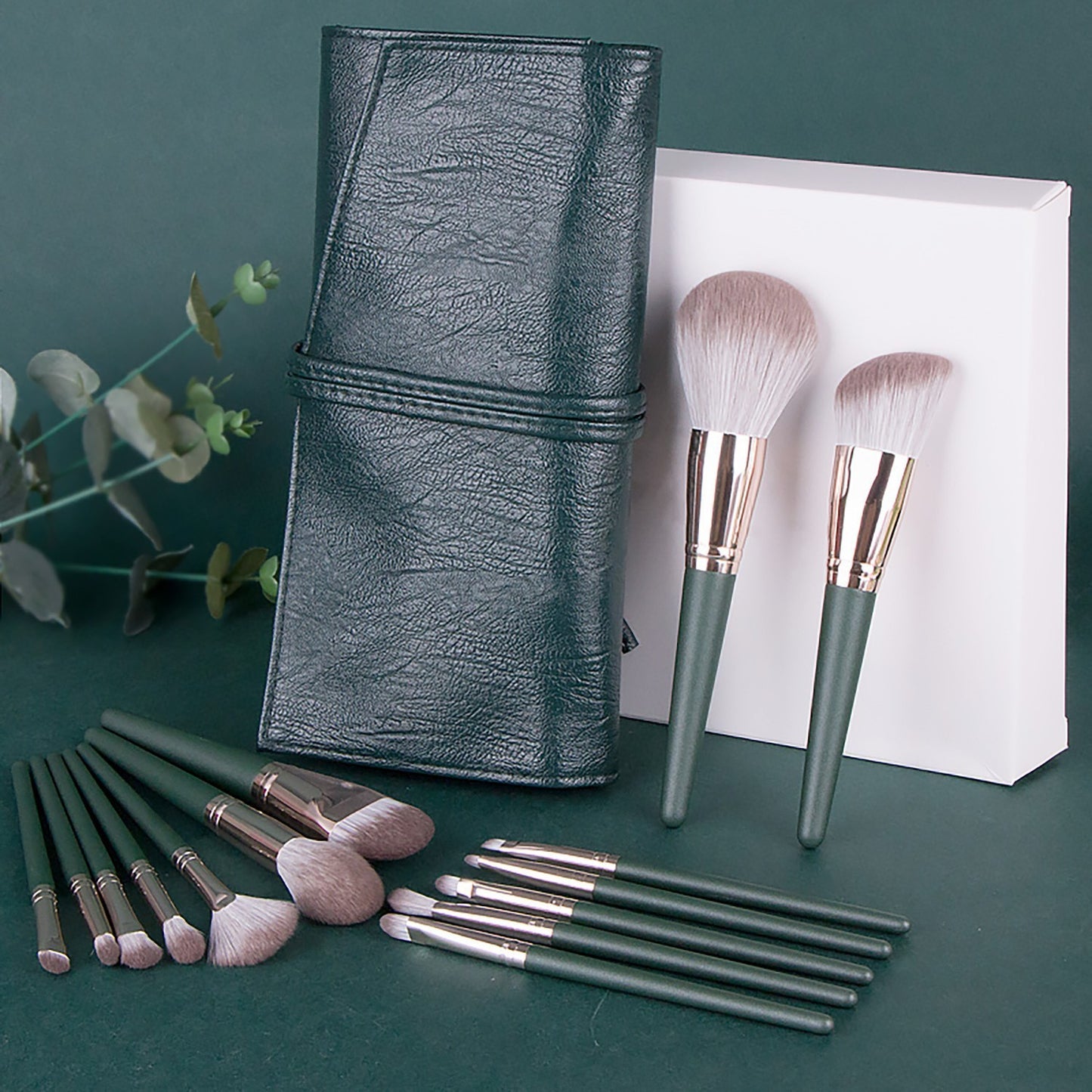 Green Cloud 14 Makeup Brushes Suit